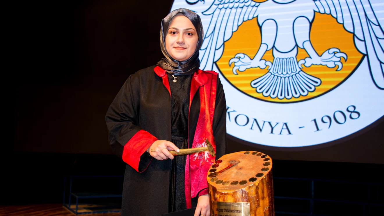 Selçuk Tıp’tan 185 genç doktor mezun oldu